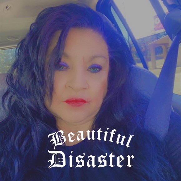 Meet your Posher, Raychel - Picture 1 of 4